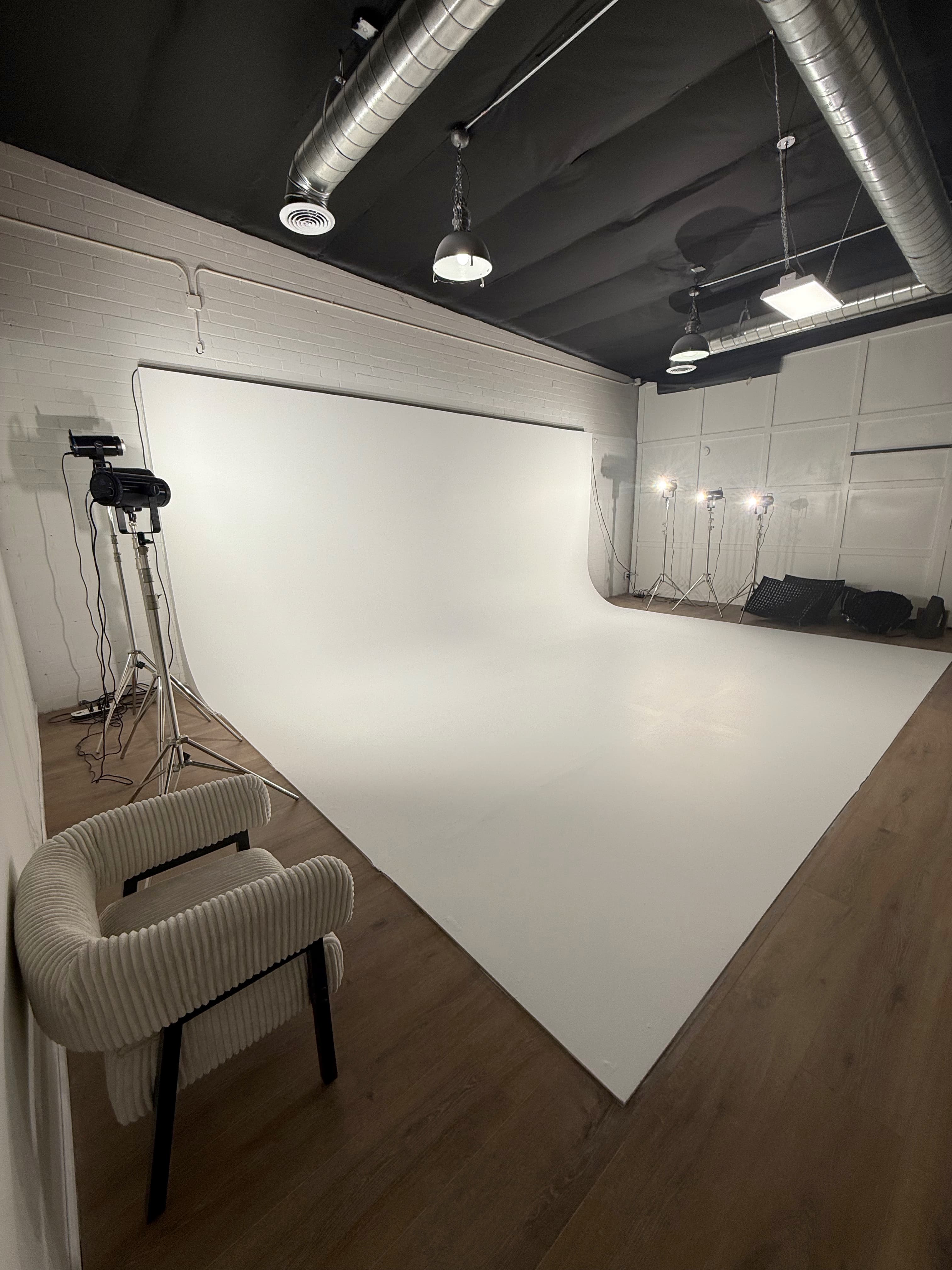 Best Photography Locations in Tucson (Plus Why a Studio Might Be Better)